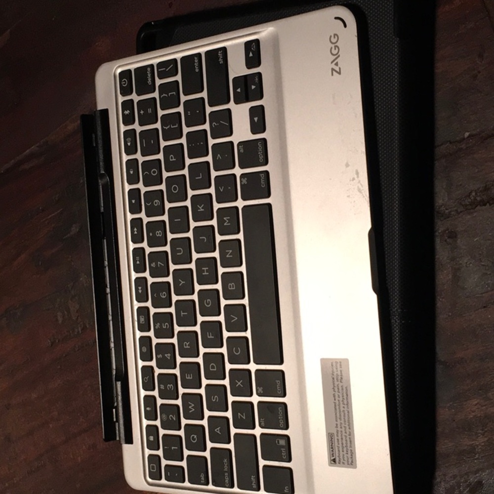 Zagg keyboard